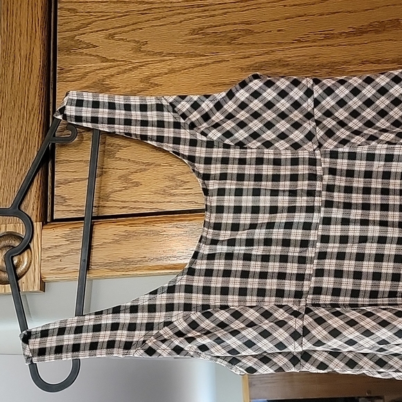 Plaid skater dress - Picture 2 of 3
